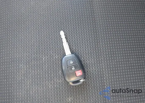 2017 Toyota Rav4 Xle from USA, damaged, VIN JTMRFREV1HD203207